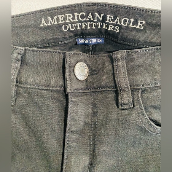American Eagle Womens Black Jegging Jeans Super Stretch AEO Twill Size 2 Regular - Picture 2 of 10
